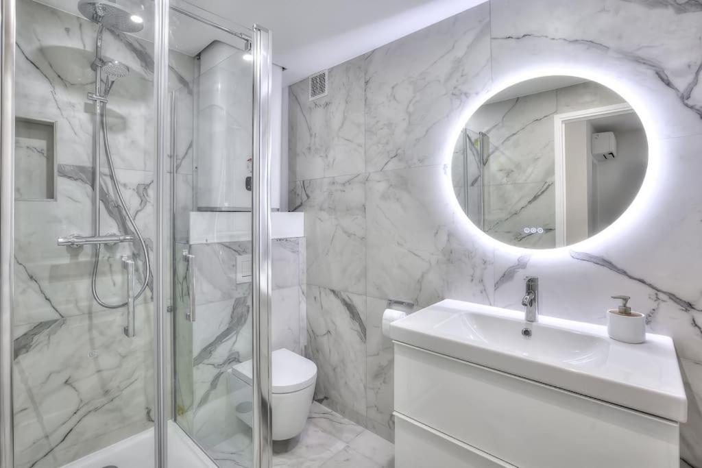 The White Cocoon In Antibes City Exterior foto